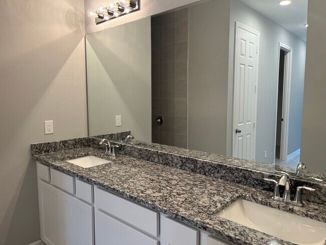 Foto del edificio - 1217 SW 34th Ter