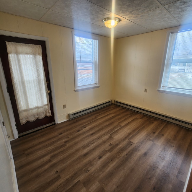 Building Photo - 118 W Allegheny St