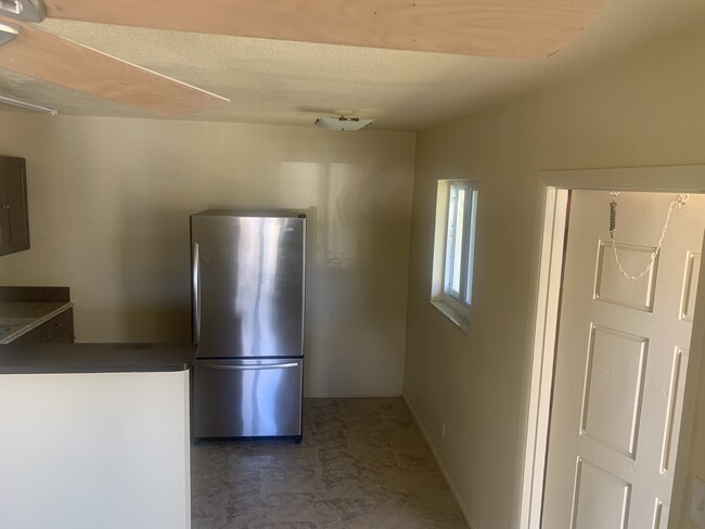 Kitchen- Refrigerator - 3112 SW 12th Plz