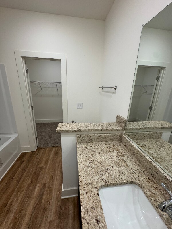 Foto del edificio - 80 Mason Ct