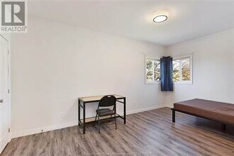 Building Photo - 447 Campbell Ave