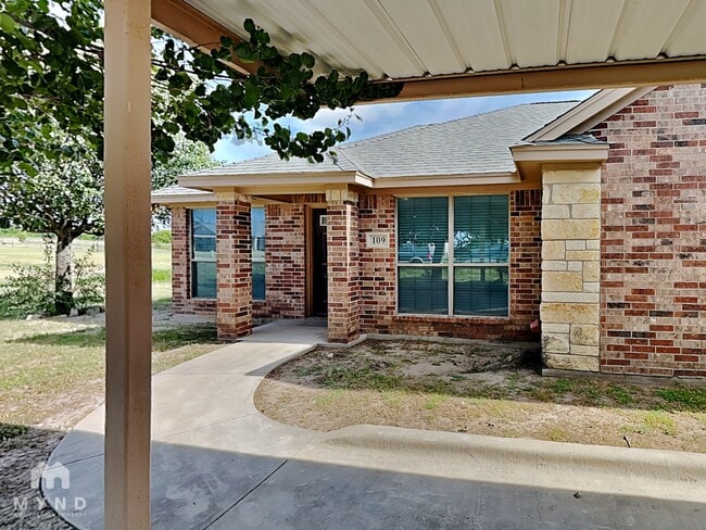 Building Photo - 109 Jolin Ln