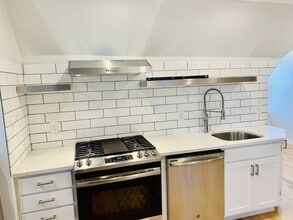 Building Photo - 39 Bucknam St