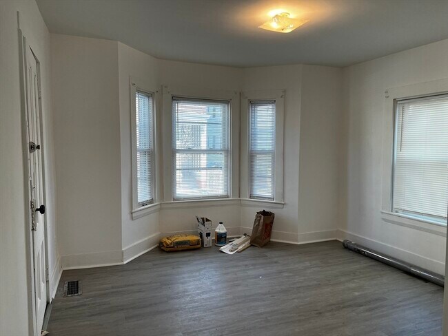 Building Photo - 41 Jefferson St