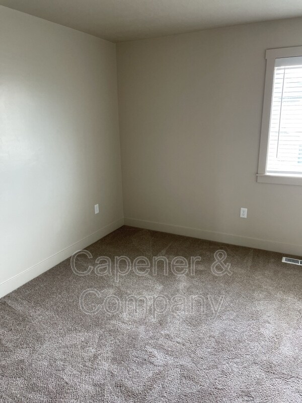 2460 W 350 N Unit 3, Tremonton, UT 84337 Condo for Rent in Tremonton
