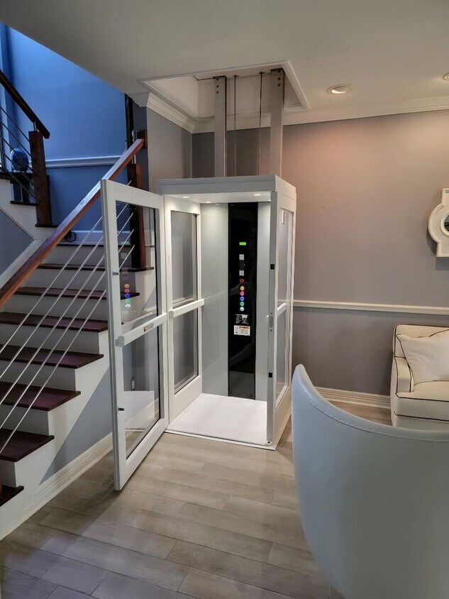 Foto del edificio - 4833 Winnetka St