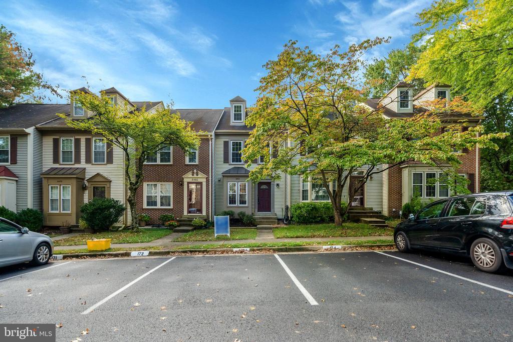 Foto principal - 8482 Springfield Oaks Dr