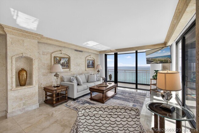 Foto del edificio - 3400 N Ocean Dr