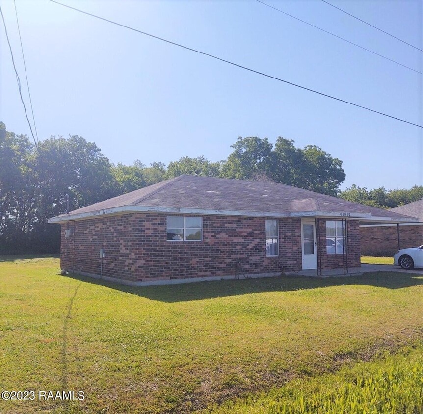 12019 Judge Doucet Rd, Abbeville, LA 70510 House Rental in Abbeville, LA