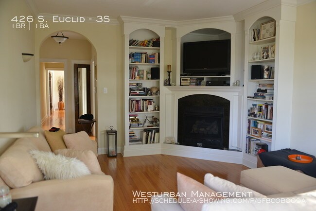 Foto del edificio - Sunny Top Floor Condo
