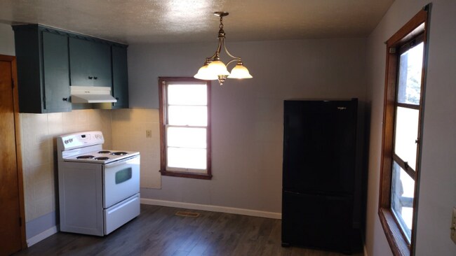 Building Photo - 51 S Salem-Warren Rd