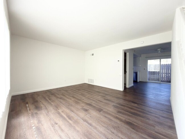 Building Photo - 2140 Via Camino Verde
