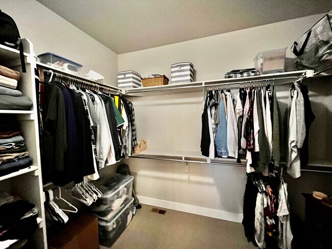 Foto del edificio - 2154 Montauk Ln