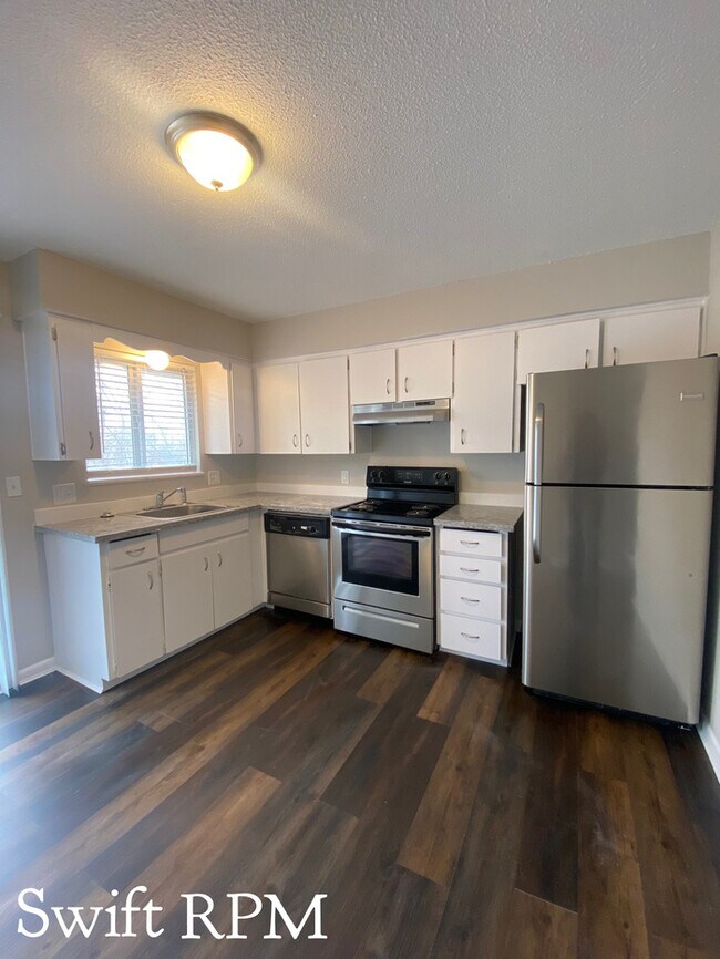 227 NW 62nd Terrace, Kansas City, MO 64118 Townhome Rentals in Kansas City MO