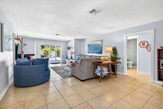 Building Photo - 2543 Sunny Breeze Ave