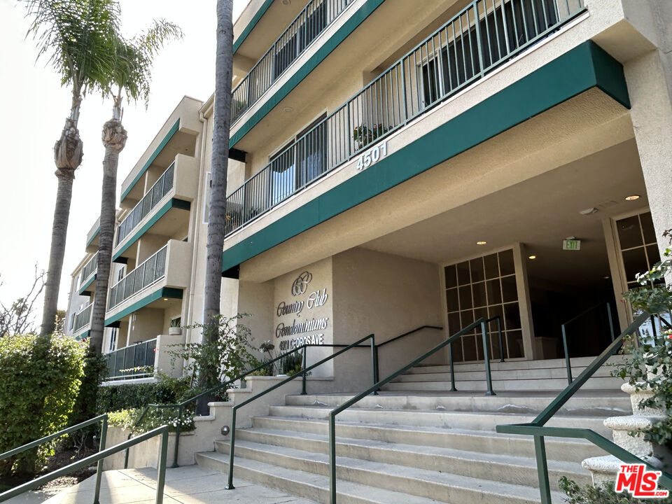 Foto principal - 4501 Cedros Ave