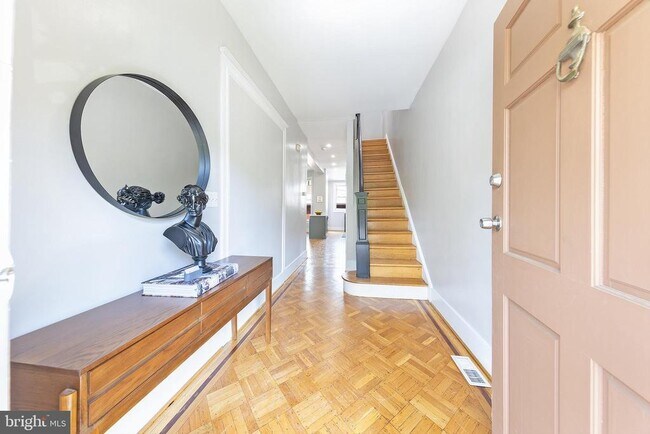Foto del edificio - 117 R St NW