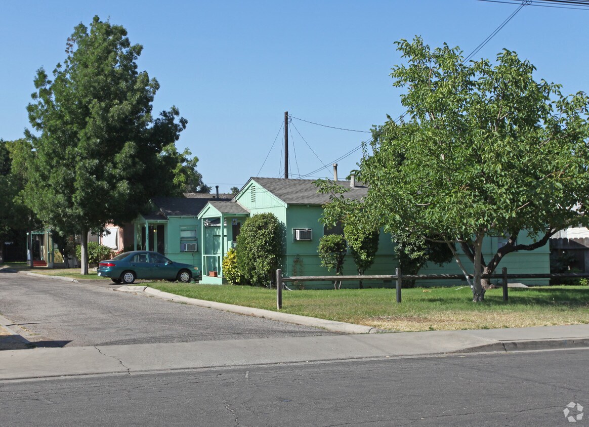 Building Photo - 242-248 Corson Ave
