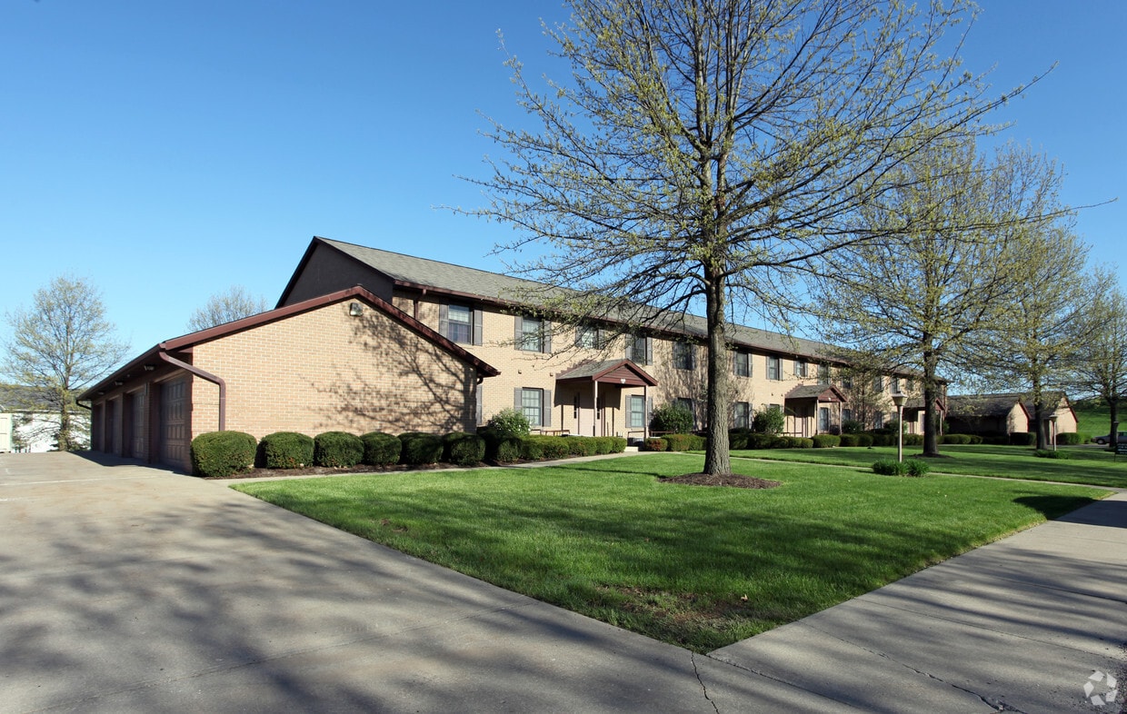 Primary Photo - School Apartments