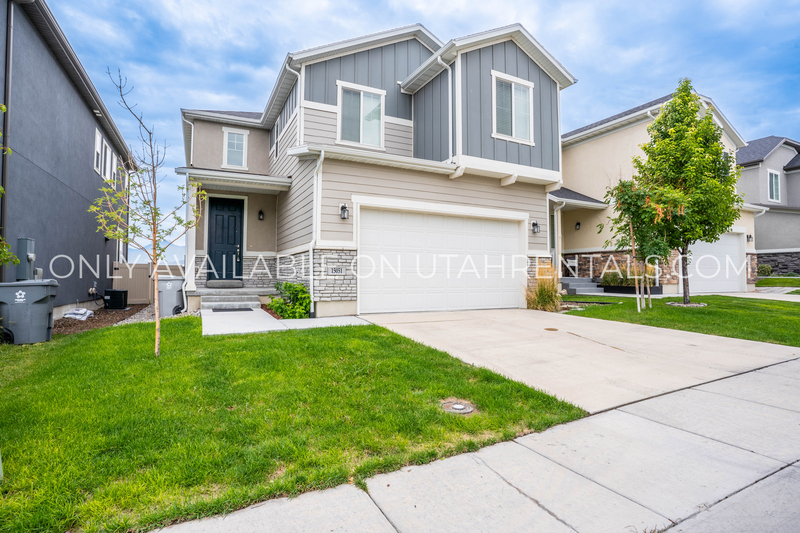 Primary Photo - 15051 S Ronaldo Ln