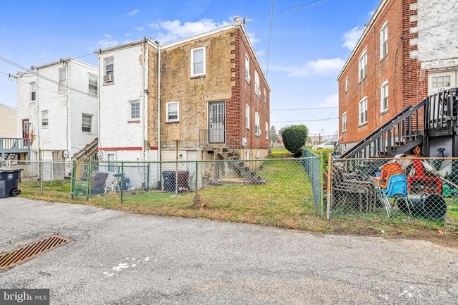 Foto del edificio - 123 Eastlawn Ave