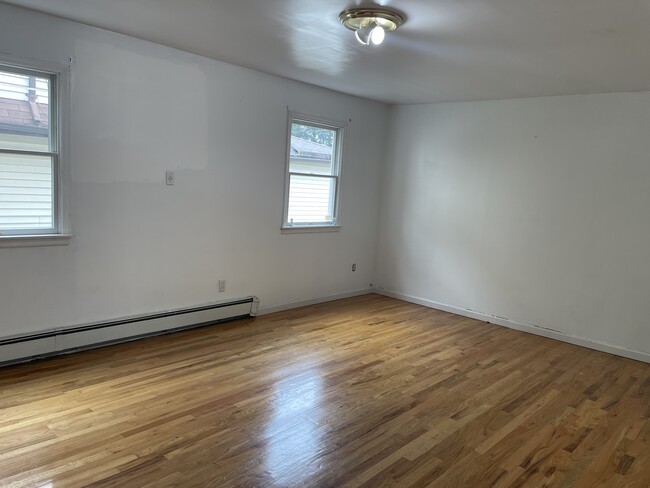 Building Photo - 1336 K St