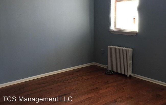 Building Photo - 3 br, 1 bath House - 2237 S. Hicks St.