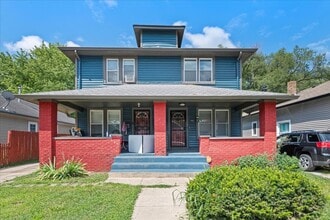 Building Photo - 1052-1052 N Warman Ave