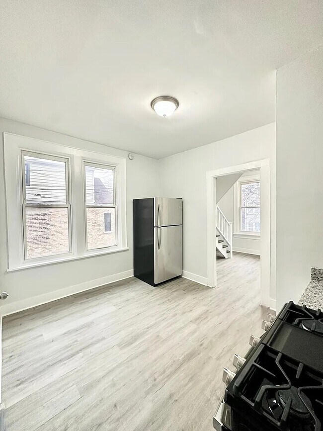 Foto del edificio - 2224 S Sawyer Ave