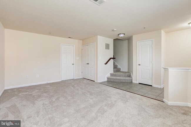 Building Photo - 7333 Archsine Ln
