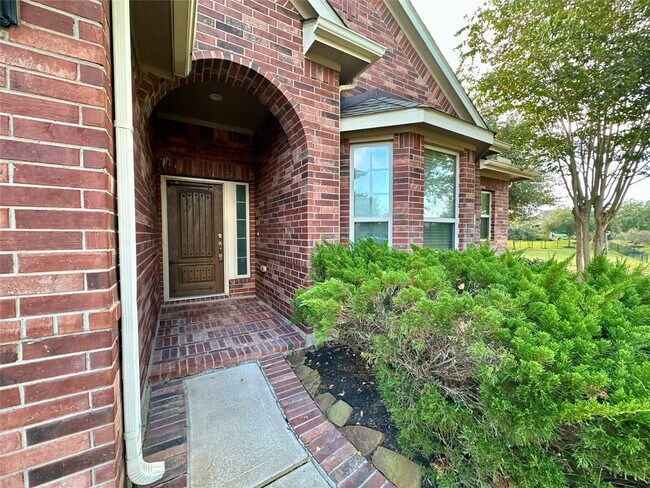 Building Photo - 12102 Cove Harbor Ln