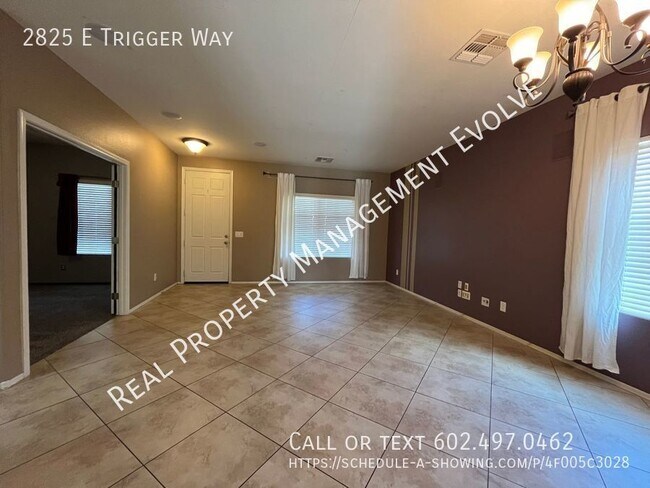 Foto del edificio - Large Spacious Home