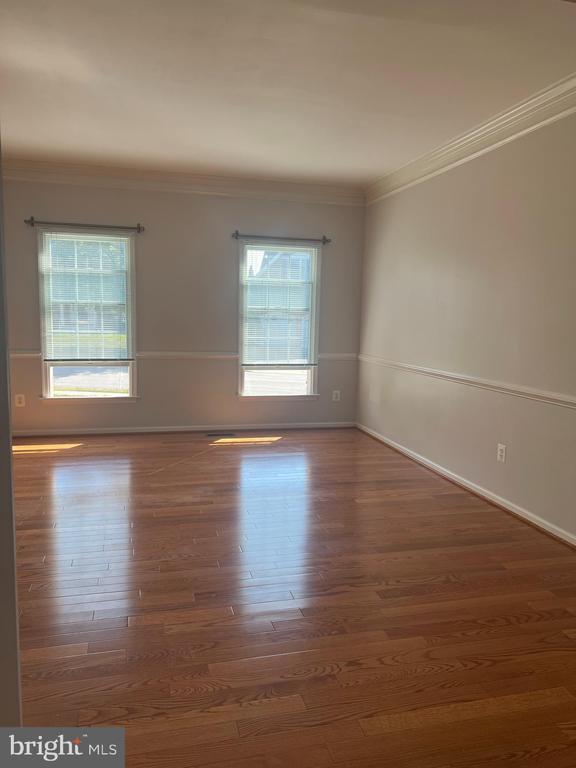 Building Photo - 43400 Wheatlands Chase Ct
