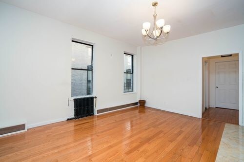 Building Photo - 315 Linden St