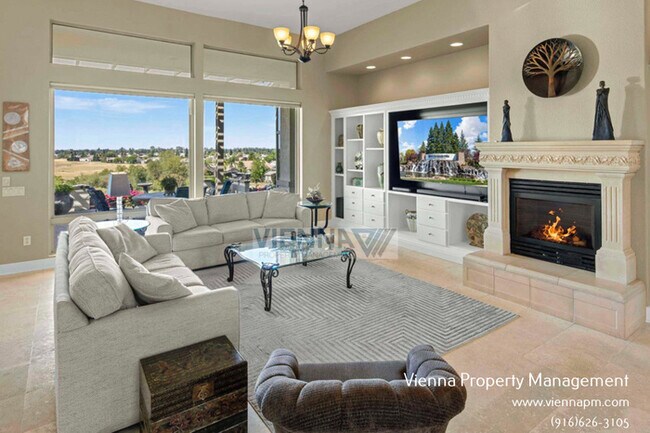 Foto del edificio - 1550 Summerhill Ln