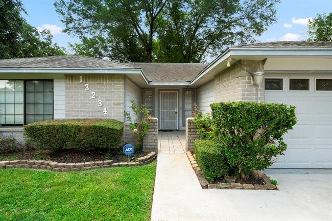 Foto del edificio - 13234 Boyer Ln