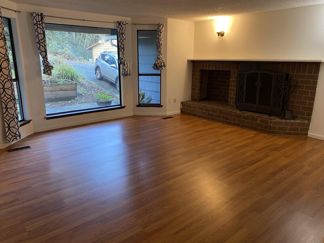 Foto principal - 3207 76th Ave Ct NW
