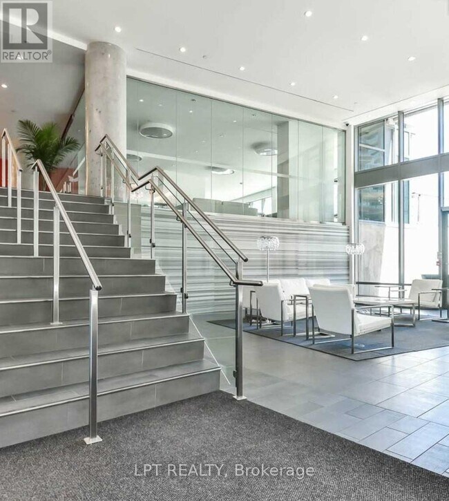 Building Photo - 69 Lynn Williams St