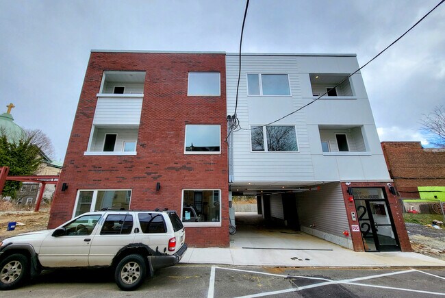 Building Photo - 22 E Rittenhouse St