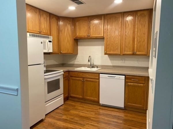 Foto del edificio - 18 Williamsburg Ct