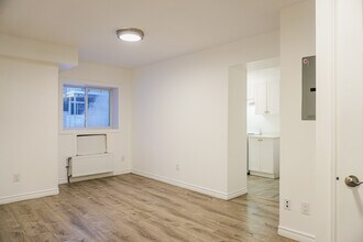 Building Photo - 625 Borthwick Ave