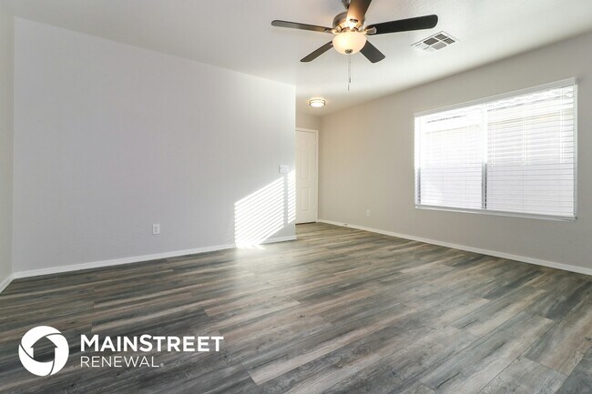 Foto del edificio - 11825 W Altadena Ave