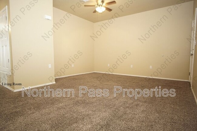 Building Photo - 8685 N Loop Dr
