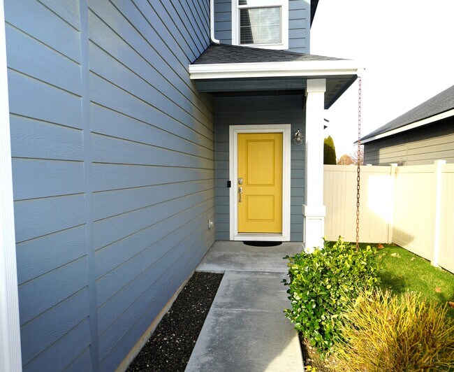 Building Photo - 4272 W Peak Cloud Dr