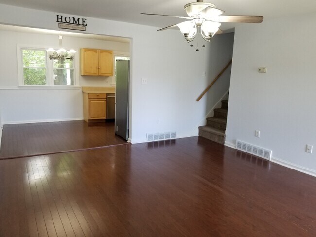 Foto del edificio - 992 Clements Bridge Rd