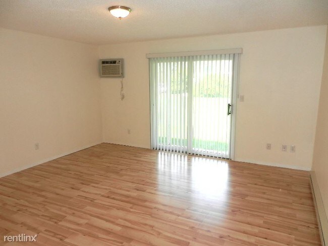 Building Photo - 2613 Davidson Dr