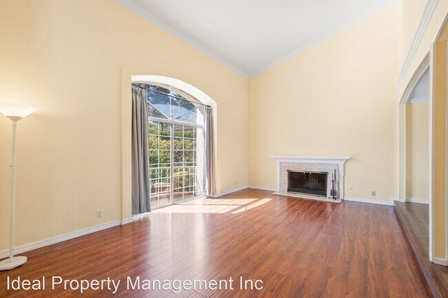 Building Photo - 5 br, 3 bath House - 1648 Acacia Hill