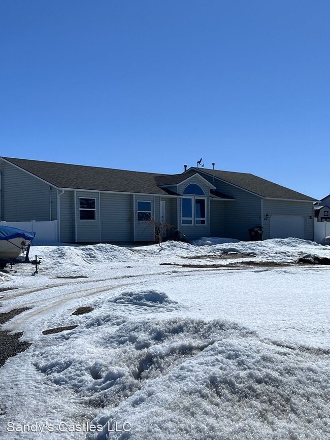Building Photo - 4 br, 3 bath House - 638 Westcott Dr