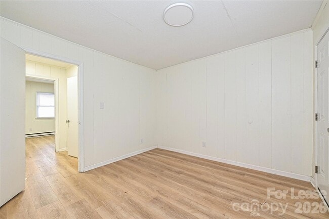 Foto del edificio - 300 E Hudson St