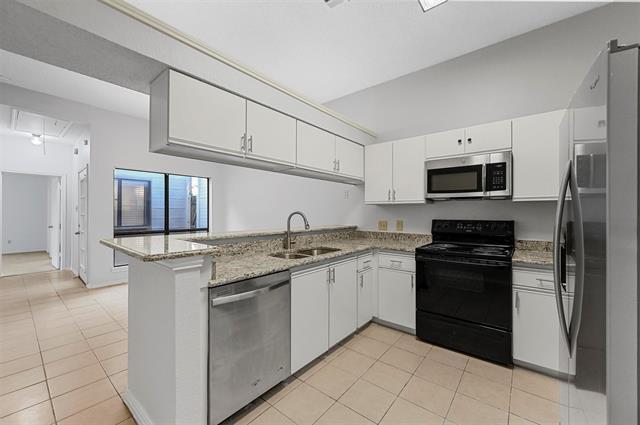 Foto del edificio - 3500 E Park Blvd